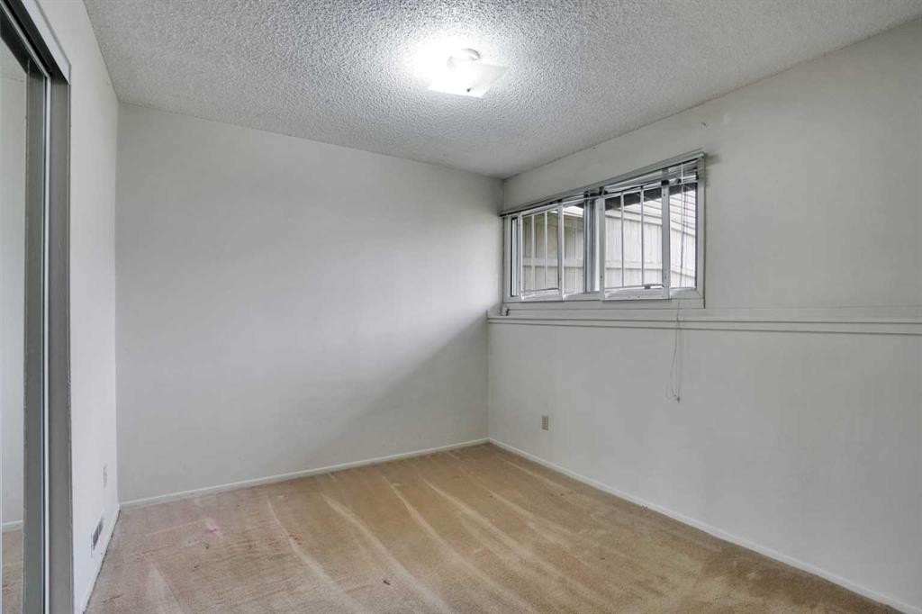 1104 53C Street Se, Calgary, AB