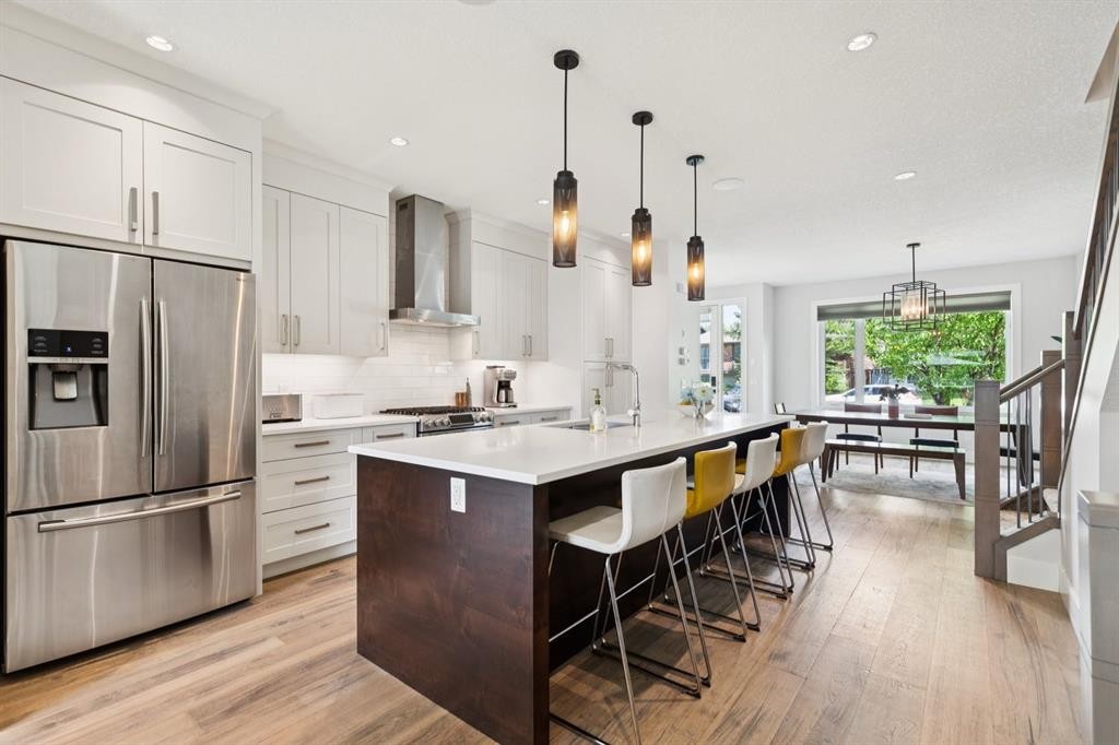 4803 19 Avenue Nw, Calgary, AB
