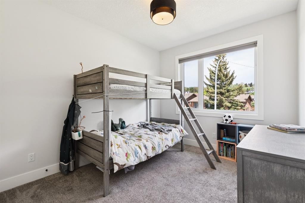 4803 19 Avenue Nw, Calgary, AB
