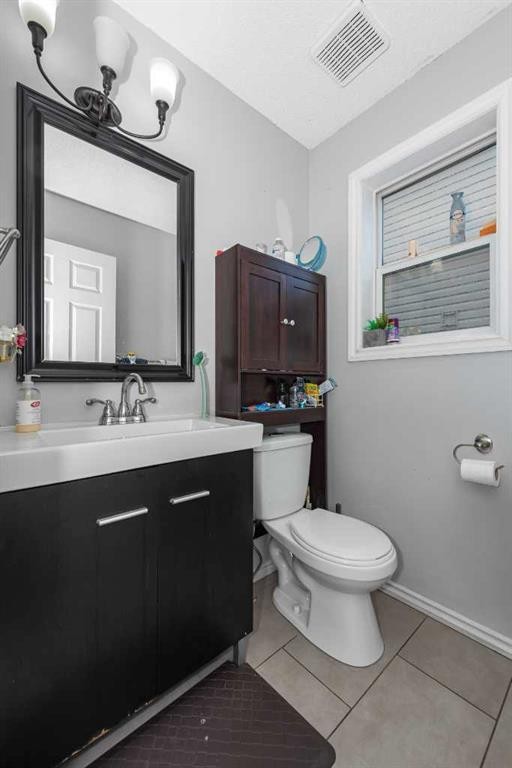 93 Saddleback Road Ne, Calgary, AB