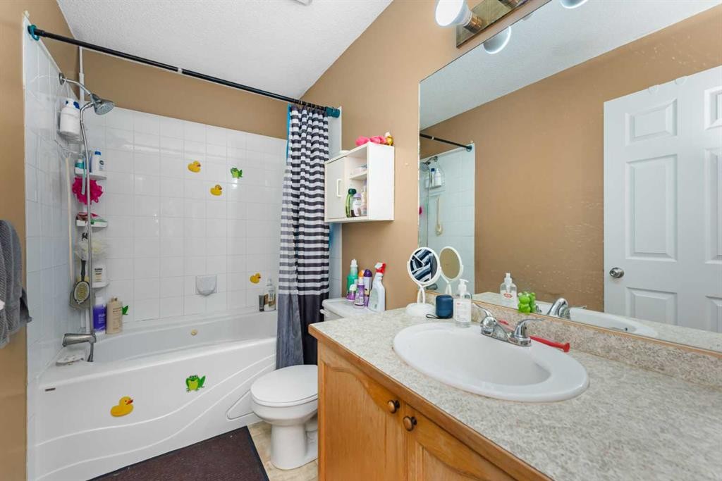 93 Saddleback Road Ne, Calgary, AB