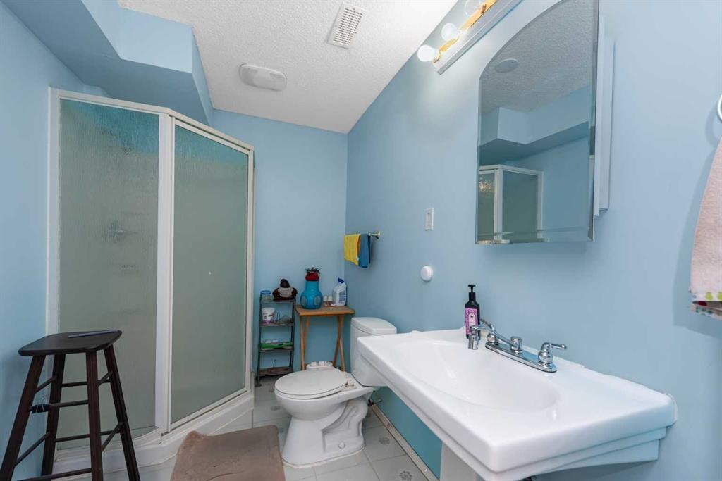 93 Saddleback Road Ne, Calgary, AB