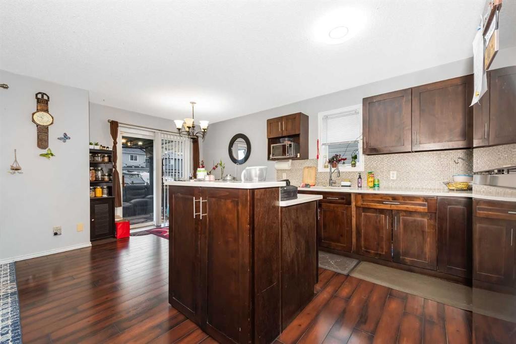 93 Saddleback Road Ne, Calgary, AB