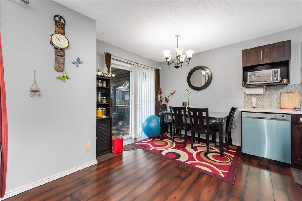 93 Saddleback Road Ne, Calgary, AB