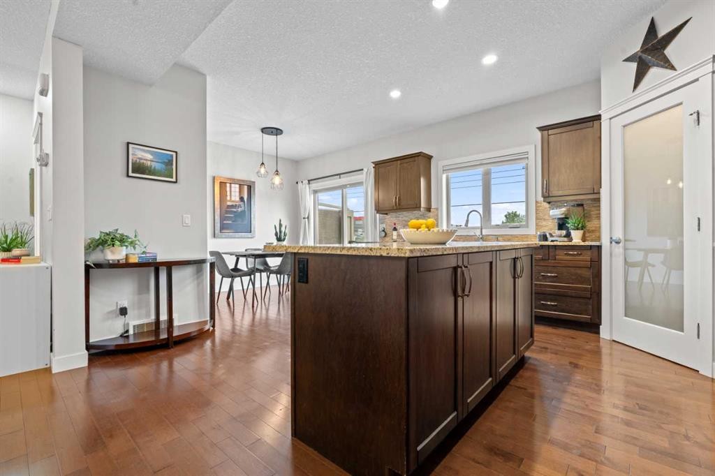 3-1916 36 Street Sw, Calgary, AB - Indoor Photo Showing Kitchen