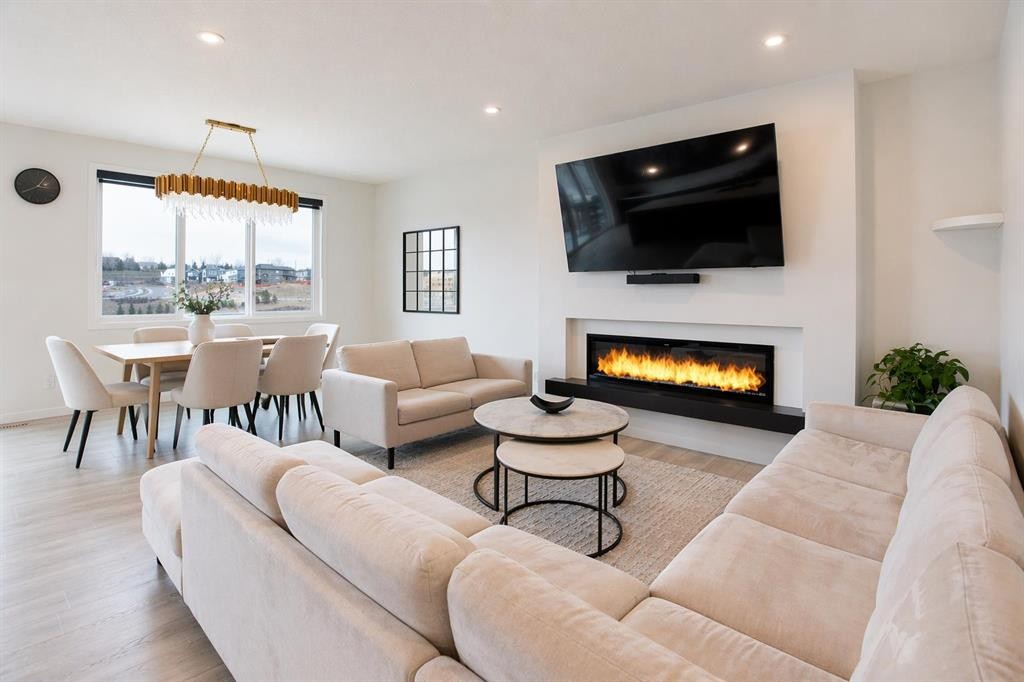 206 Rowley Way Nw, Calgary, AB