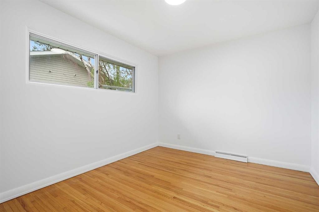 1040 16 Street Ne, Calgary, AB