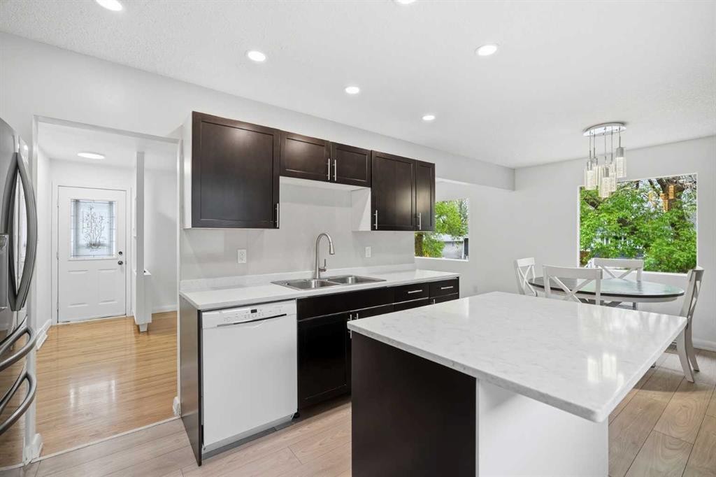 1040 16 Street Ne, Calgary, AB