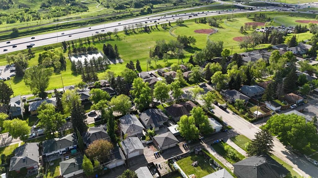 1040 16 Street Ne, Calgary, AB