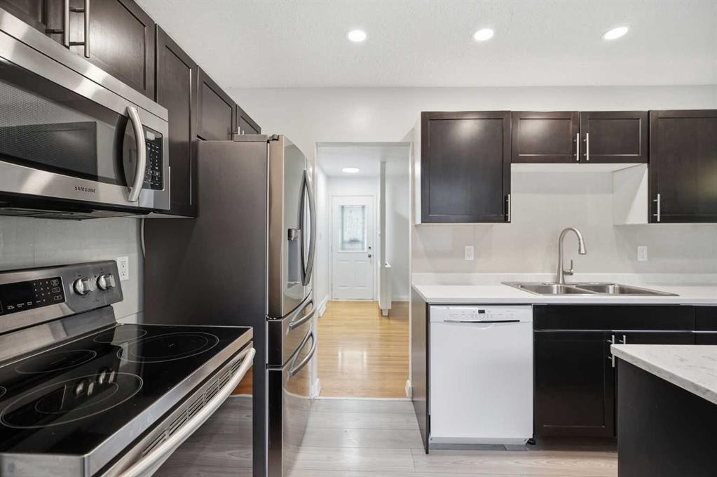 1040 16 Street Ne, Calgary, AB