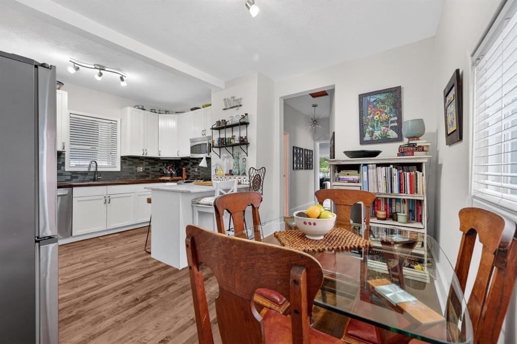 447 Marsh Road Ne, Calgary, AB - Indoor