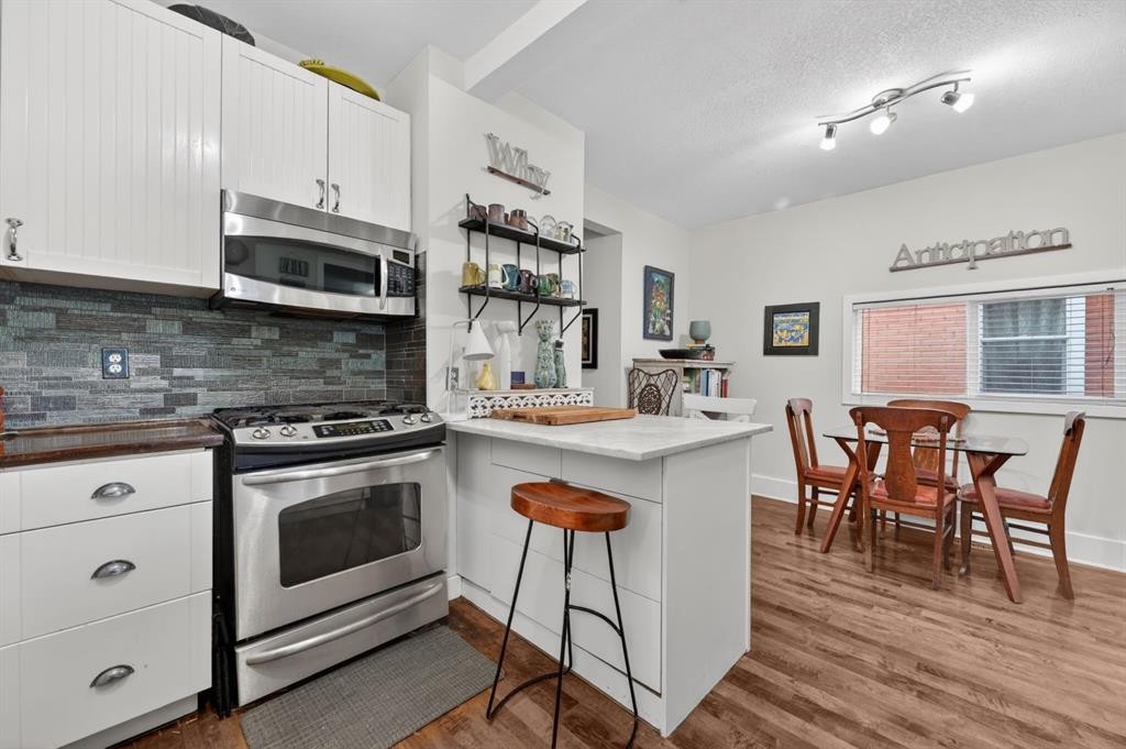 447 Marsh Road Ne, Calgary, AB - Indoor Photo Showing Kitchen