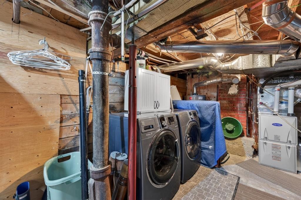 447 Marsh Road Ne, Calgary, AB - Indoor Photo Showing Laundry Room