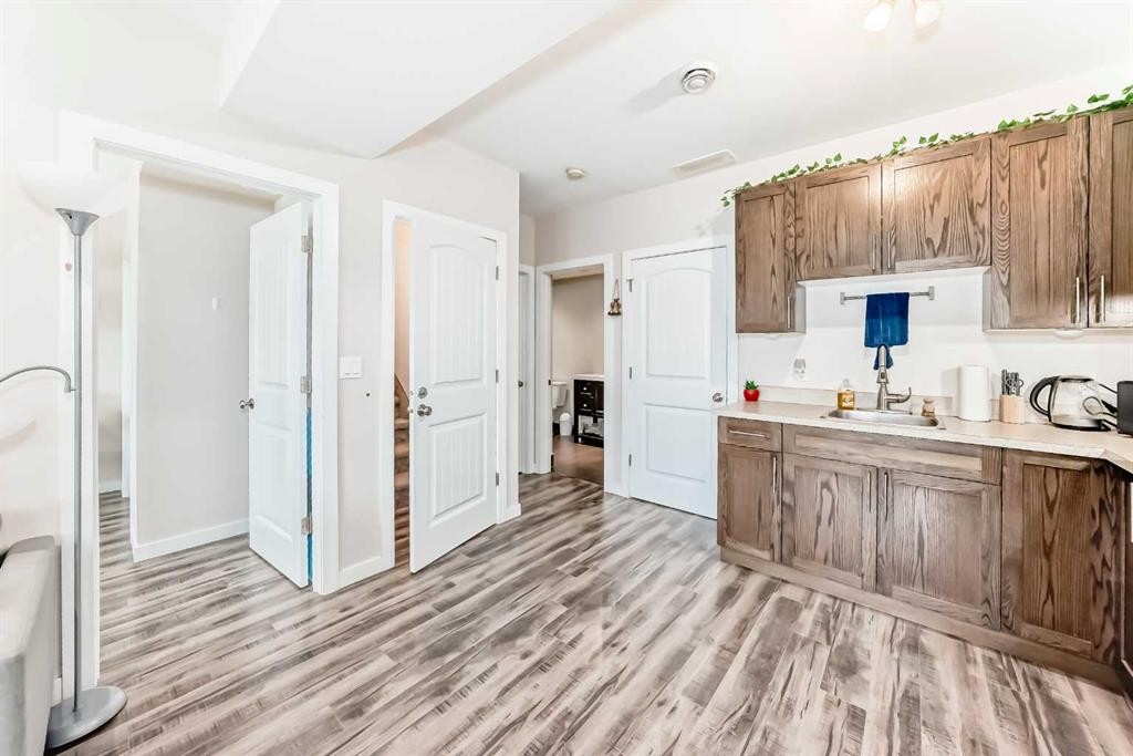 51 Evanscrest Way Nw, Calgary, AB - Indoor Photo Showing Living Room