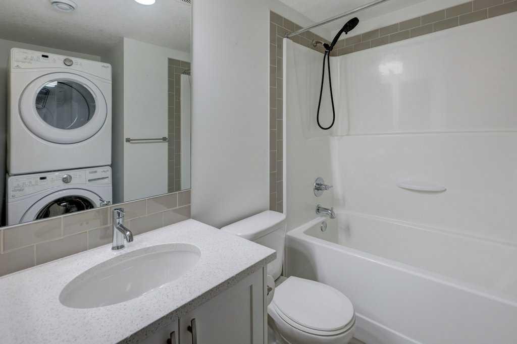 28 Evanscrest Gardens Nw, Calgary, AB