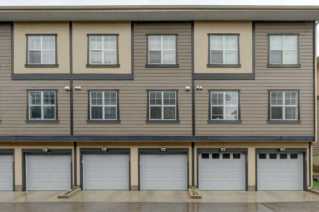 28 Evanscrest Gardens Nw, Calgary, AB