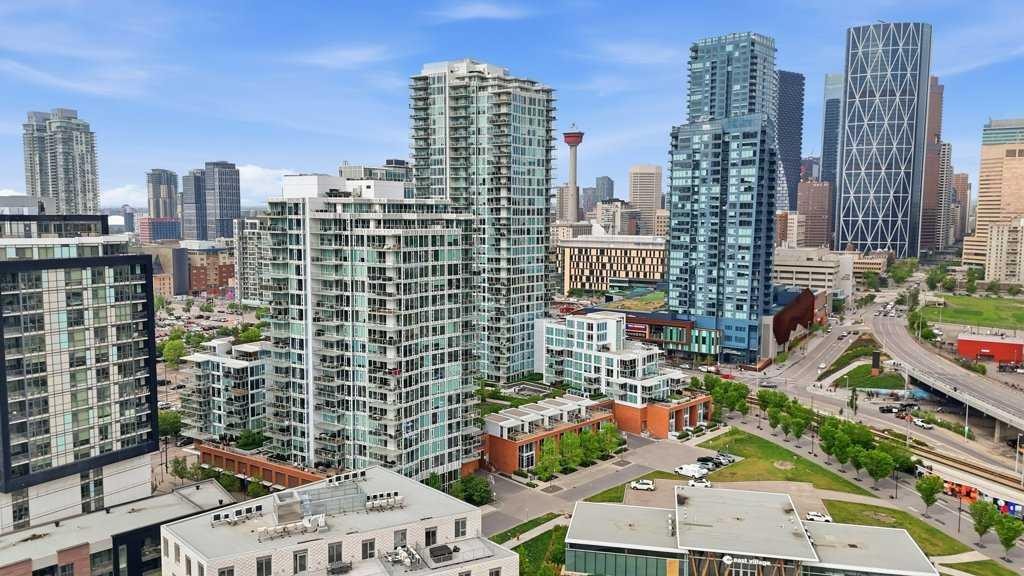 205-519 Riverfront Avenue Se, Calgary, AB - Outdoor With Facade