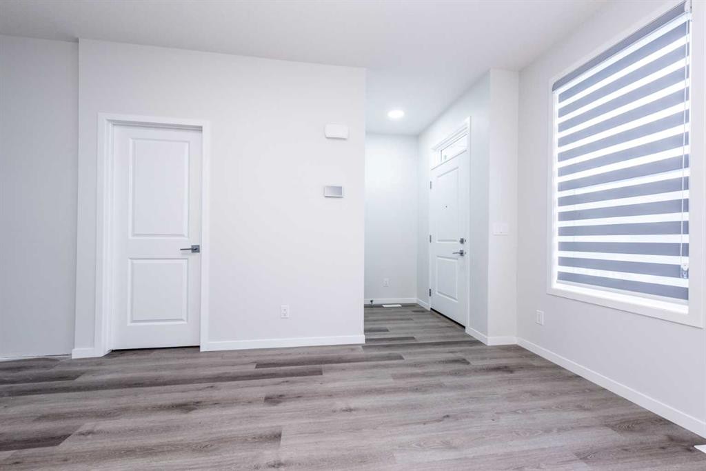 57 Corner Glen Row Ne, Calgary, AB