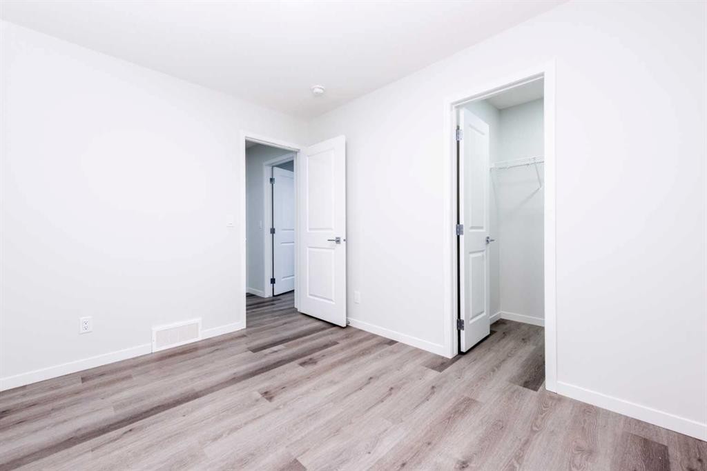 57 Corner Glen Row Ne, Calgary, AB