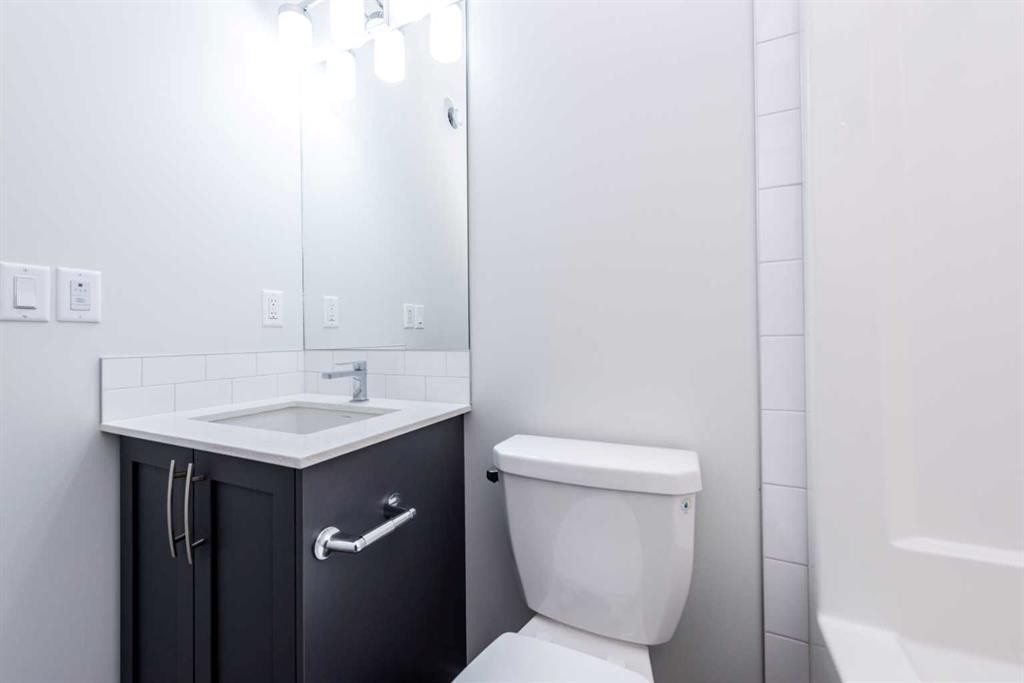 57 Corner Glen Row Ne, Calgary, AB