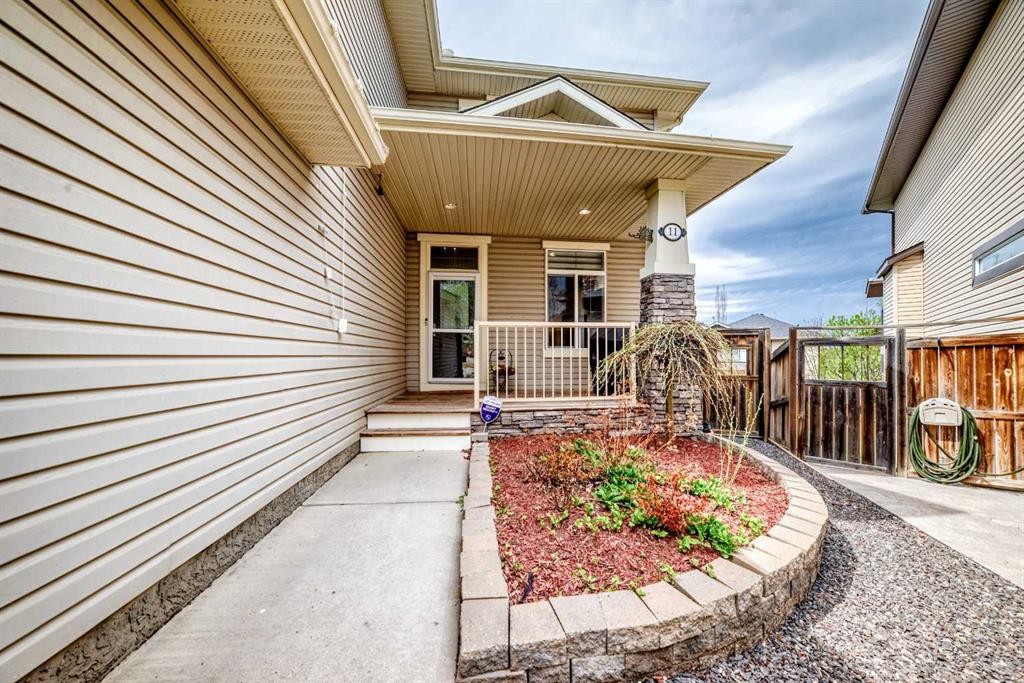 11 Cresthaven Bay Sw, Calgary, AB - Outdoor With Deck Patio Veranda With Exterior
