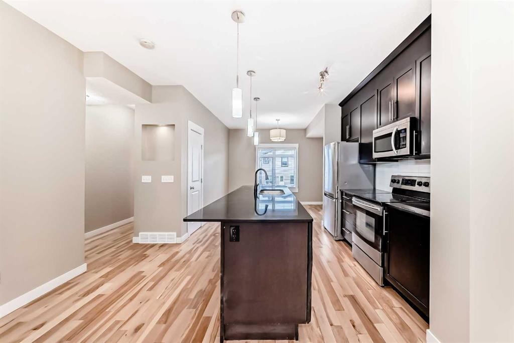 606 Skyview Point Place Ne, Calgary, AB