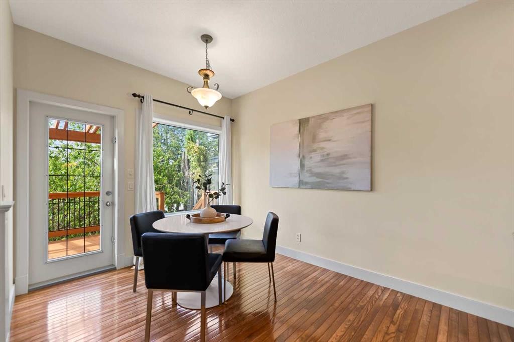 48 Strathlea Close Sw, Calgary, AB