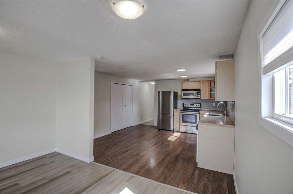 485-3223 83 Street Nw, Calgary, AB