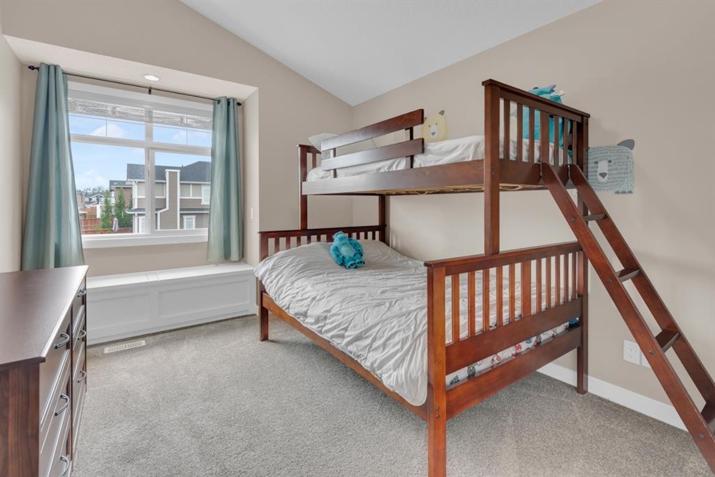 300 Aspenmere Way, Chestermere, AB