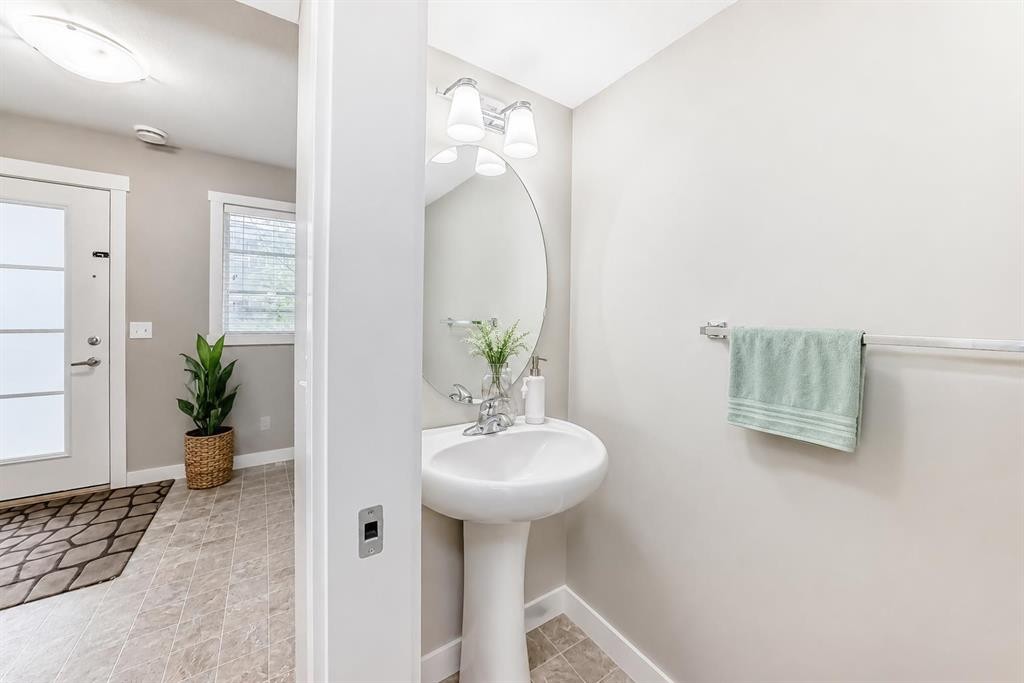 608 Redstone View Ne, Calgary, AB