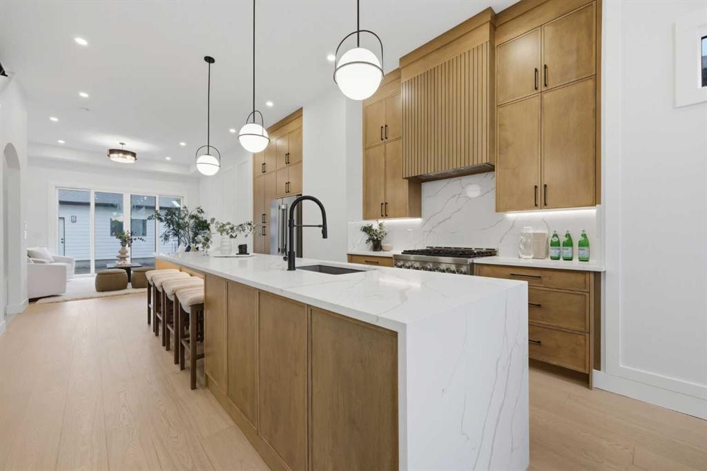806 23 Avenue Se, Calgary, AB