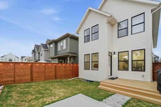 84 Copperhead Grove Se, Calgary, AB
