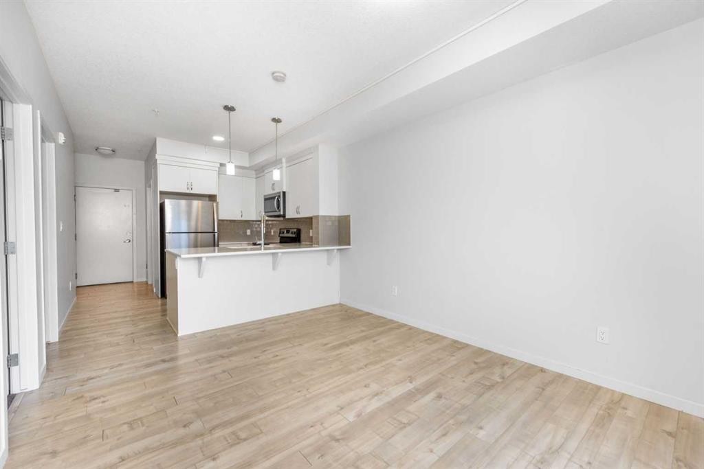 316-20 Seton Park Se, Calgary, AB - Indoor Photo Showing Kitchen