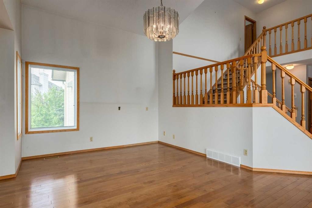 183 Edgevalley Circle Nw, Calgary, AB
