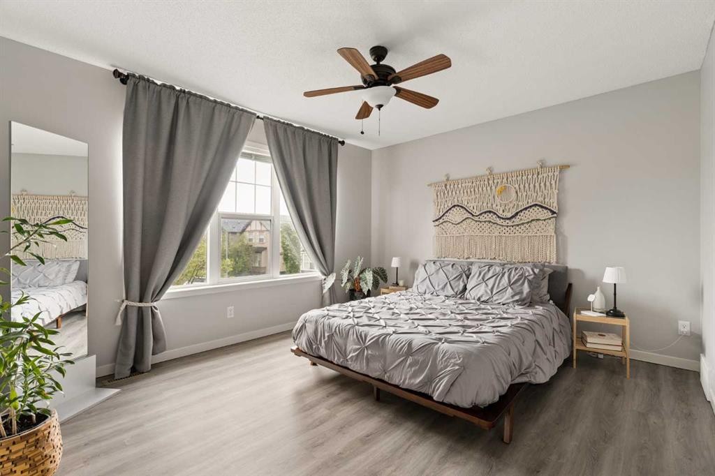 74 Autumn Crescent Se, Calgary, AB