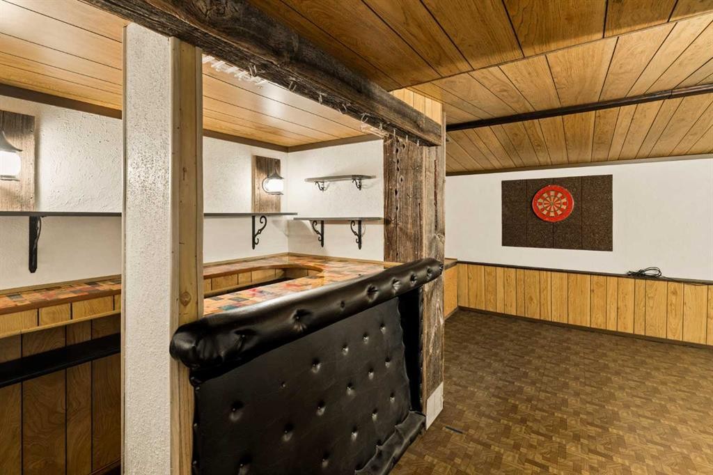 32 Gladeview Crescent Sw, Calgary, AB - Indoor
