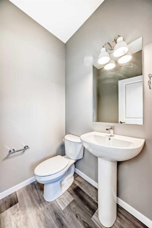 1342 Mahogany Boulevard Se, Calgary, AB - Indoor Photo Showing Bathroom