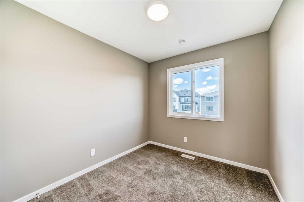 1342 Mahogany Boulevard Se, Calgary, AB - Indoor Photo Showing Other Room