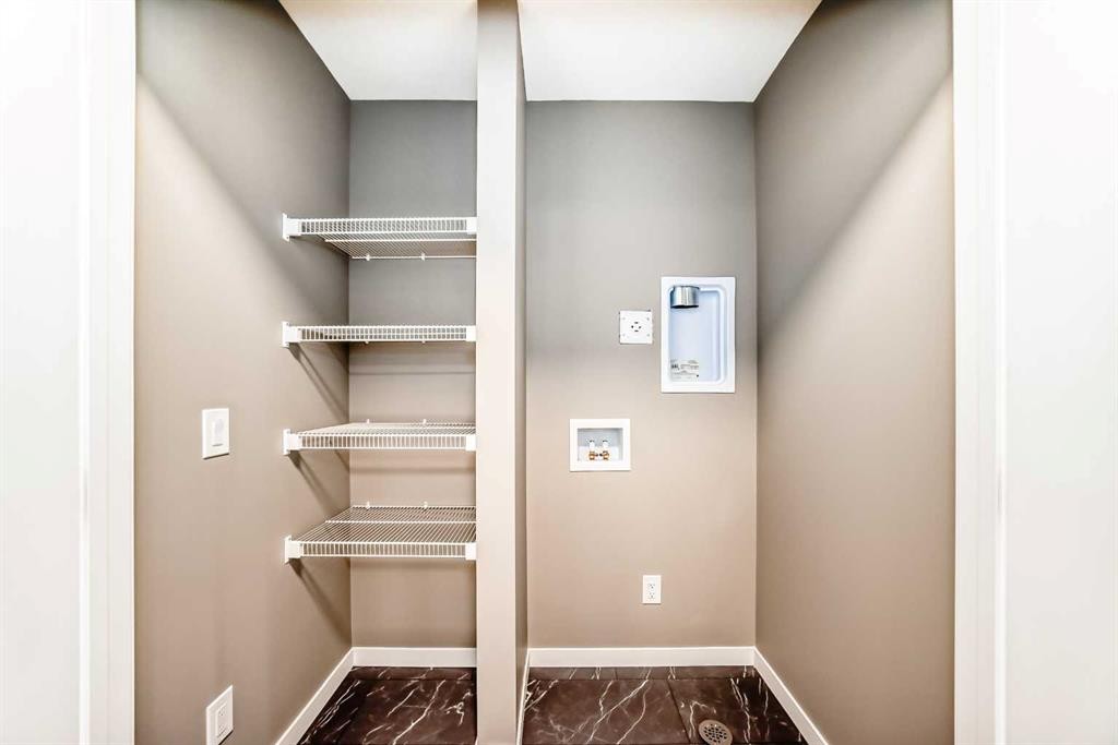 1342 Mahogany Boulevard Se, Calgary, AB - Indoor Photo Showing Other Room