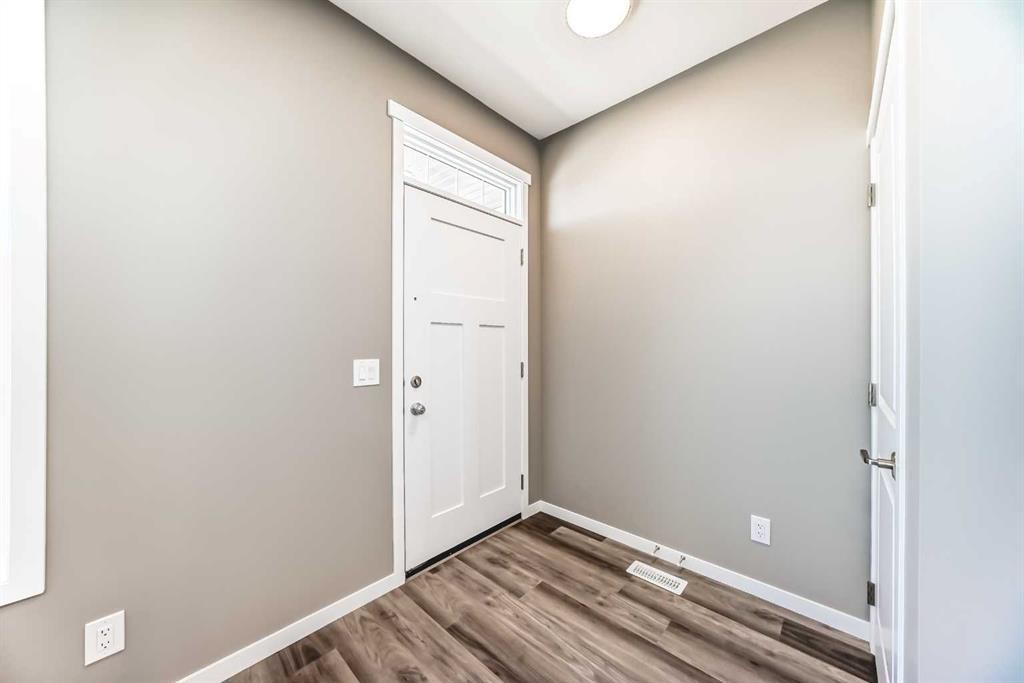1342 Mahogany Boulevard Se, Calgary, AB - Indoor Photo Showing Other Room