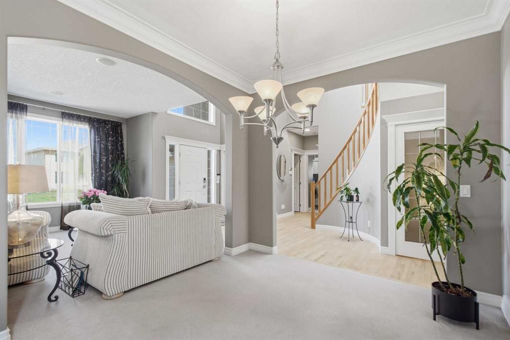36 Hampstead Hill Nw, Calgary, AB - Indoor Photo Showing Other Room