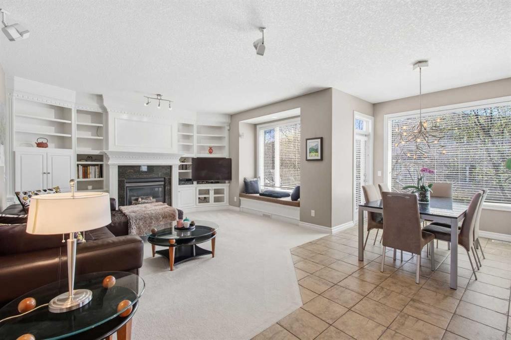 36 Hampstead Hill Nw, Calgary, AB - Indoor With Fireplace