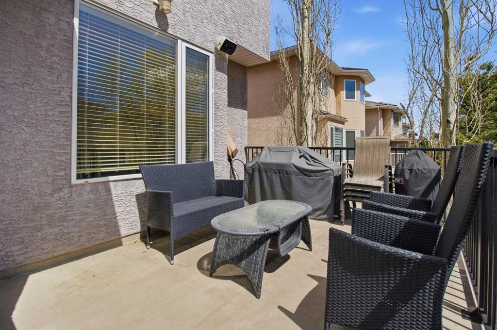 36 Hampstead Hill Nw, Calgary, AB - Outdoor With Deck Patio Veranda With Exterior