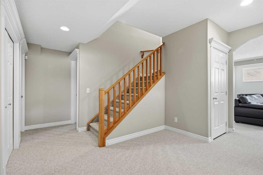 36 Hampstead Hill Nw, Calgary, AB - Indoor Photo Showing Other Room
