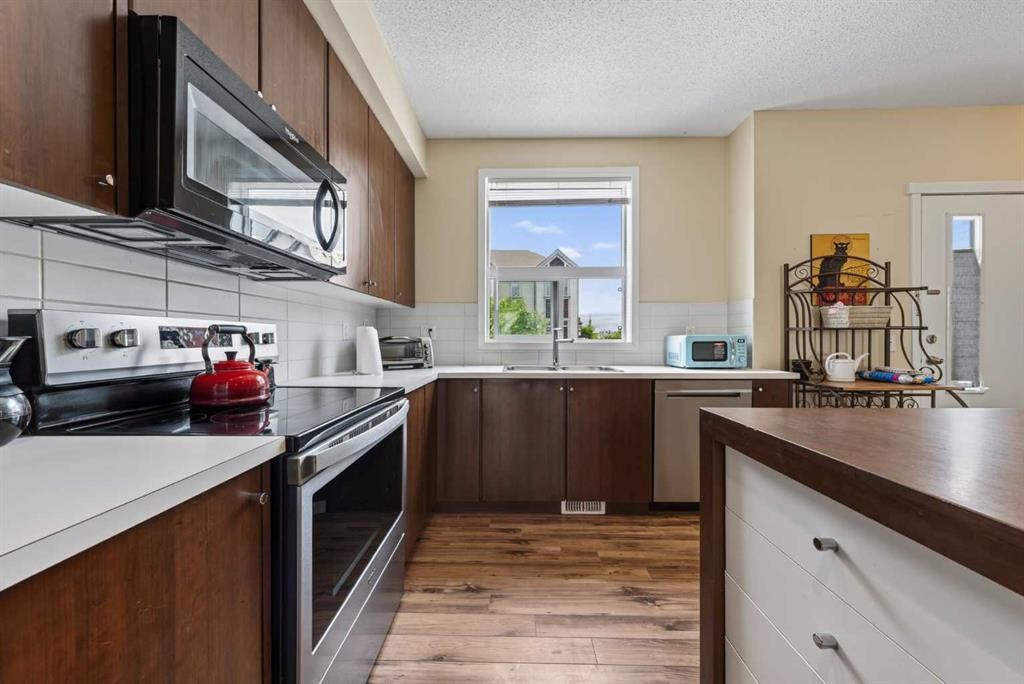 187 Copperstone Cove Se, Calgary, AB