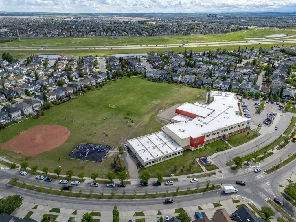 187 Copperstone Cove Se, Calgary, AB