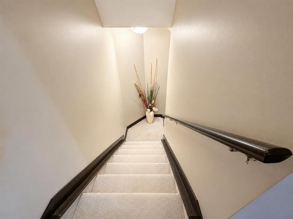 288 Rainbow Falls Drive, Chestermere, AB - Indoor Photo Showing Other Room