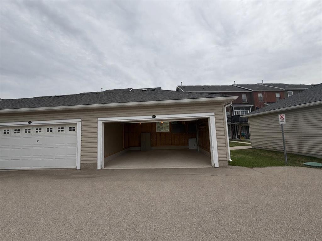 288 Rainbow Falls Drive, Chestermere, AB - Outdoor