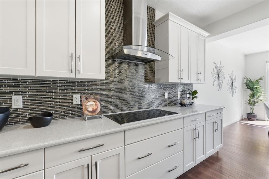 108 Evansborough Crescent Nw, Calgary, AB