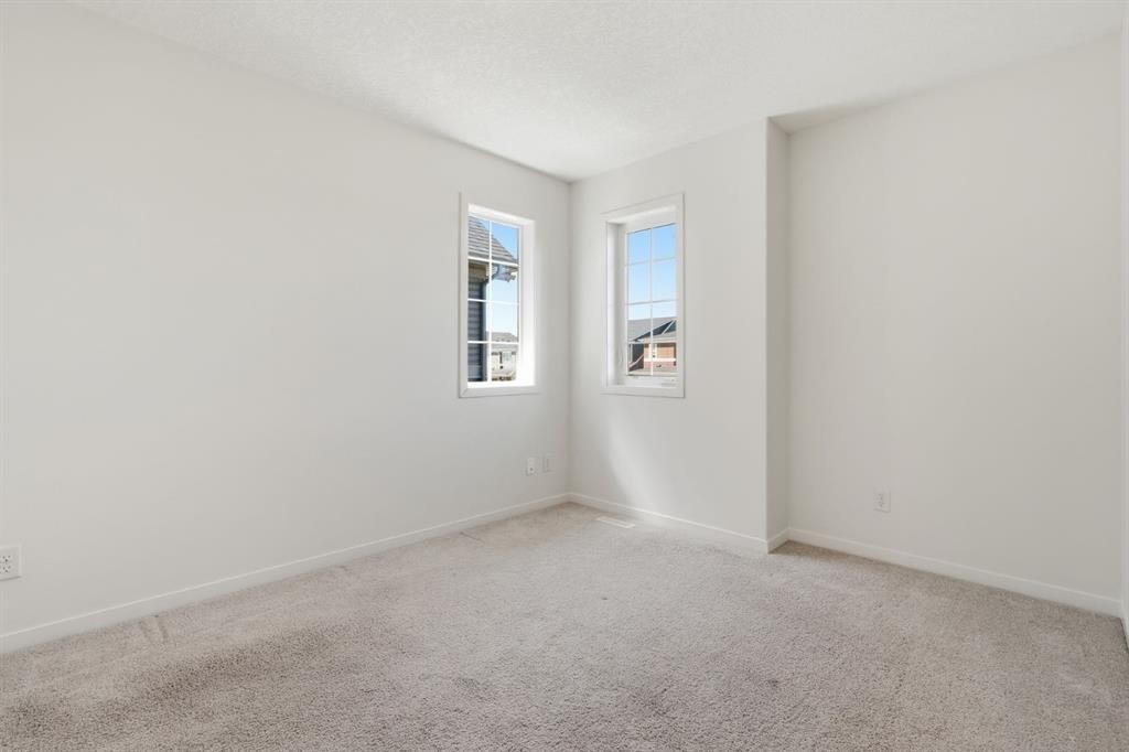 108 Evansborough Crescent Nw, Calgary, AB